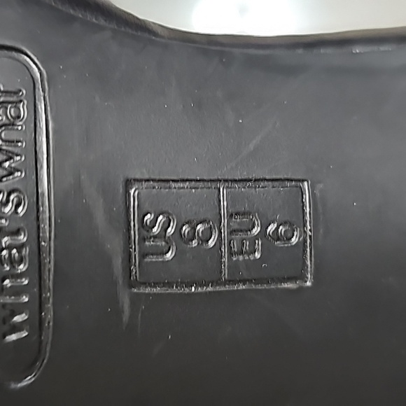 What's what by Aerosols Sandals Black size 8 - Picture 8 of 8